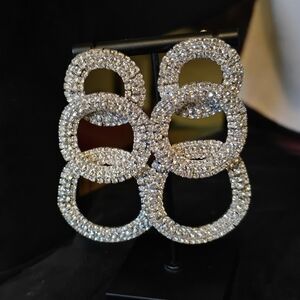 ⚘️DAZZLING TRIPLE CIRCLE STATEMENT E. EARRINGS ⚘️-